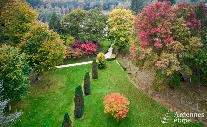 Schloss in Libin: eleganter Aufenthalt fr 40 Personen mit umfangreichen Annehmlichkeiten