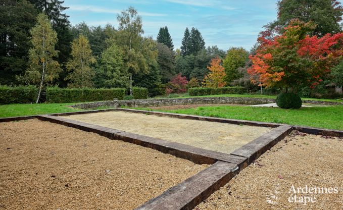 Schloss in Libin: eleganter Aufenthalt fr 40 Personen mit umfangreichen Annehmlichkeiten