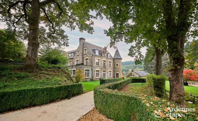 Schloss in Libin: eleganter Aufenthalt fr 40 Personen mit umfangreichen Annehmlichkeiten