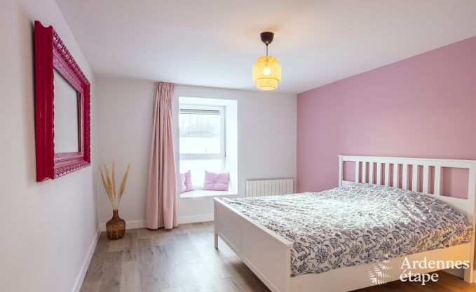 Chalet in Libramont: ger�umiges Ferienhaus f�r 20 Personen mit Spielzimmer, Garten und Grill in den Ardennen