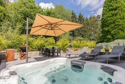 Luxurises Ferienhaus fr 4/6 Personen auf einem Landgut mit Stallungen in Libramont