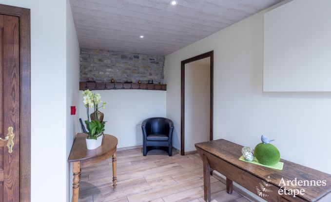 Ger�umiges Ferienhaus in Libramont f�r 22 Personen mit 9 Schlafzimmern, 8 Badezimmern, Jacuzzi, Sauna, Spielzimmer und Privatgarten