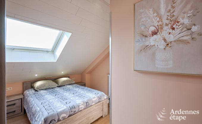 Ger�umiges Ferienhaus in Libramont f�r 22 Personen mit 9 Schlafzimmern, 8 Badezimmern, Jacuzzi, Sauna, Spielzimmer und Privatgarten