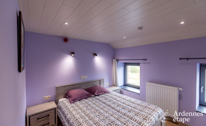 Ger�umiges Ferienhaus in Libramont f�r 22 Personen mit 9 Schlafzimmern, 8 Badezimmern, Jacuzzi, Sauna, Spielzimmer und Privatgarten