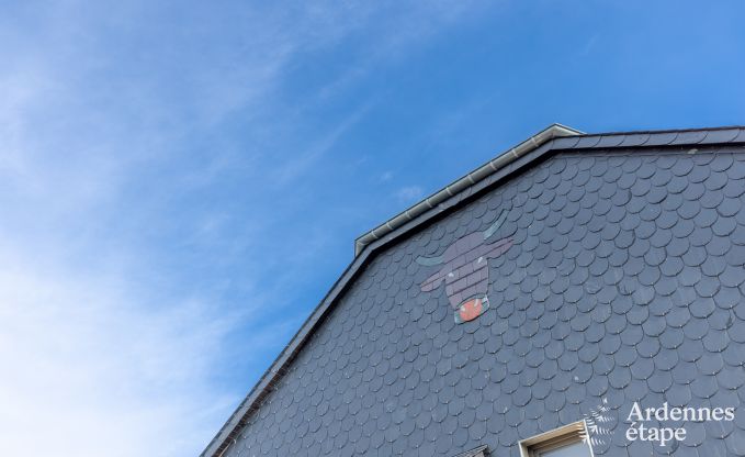 Ger�umiges Ferienhaus in Libramont f�r 22 Personen mit 9 Schlafzimmern, 8 Badezimmern, Jacuzzi, Sauna, Spielzimmer und Privatgarten