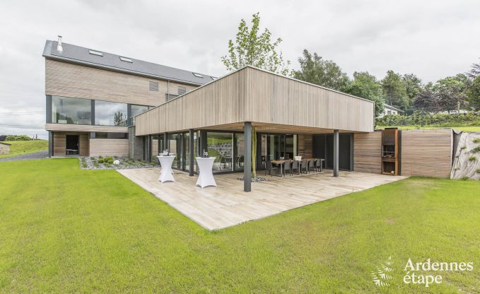 Ferienhaus f�r 15 Personen in Libramont mit Hallenbad, Sauna und privatem Garten am Wasser