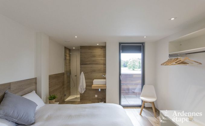 Ferienhaus f�r 15 Personen in Libramont mit Hallenbad, Sauna und privatem Garten am Wasser