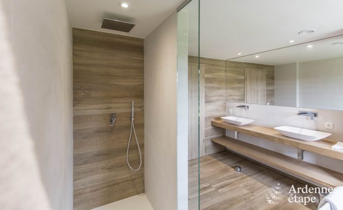 Ferienhaus f�r 15 Personen in Libramont mit Hallenbad, Sauna und privatem Garten am Wasser