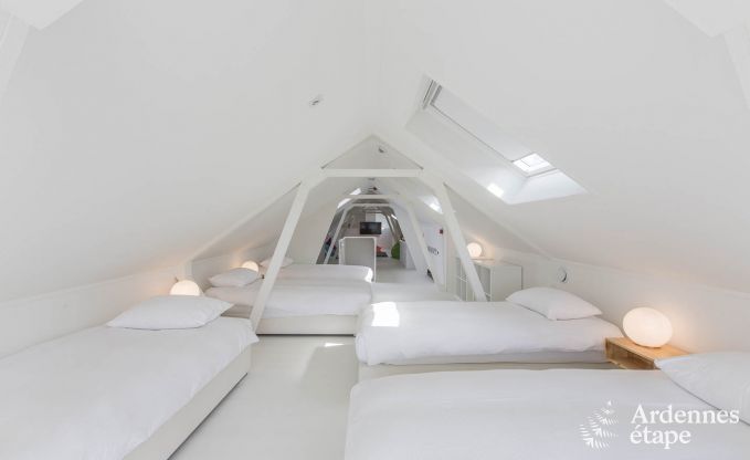 Ferienhaus f�r 15 Personen in Libramont mit Hallenbad, Sauna und privatem Garten am Wasser