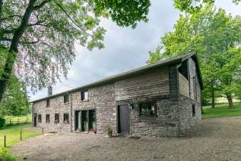Authentisches Bauernhaus mit 2-Sterne-Komfort für 9 Personen in Lierneux