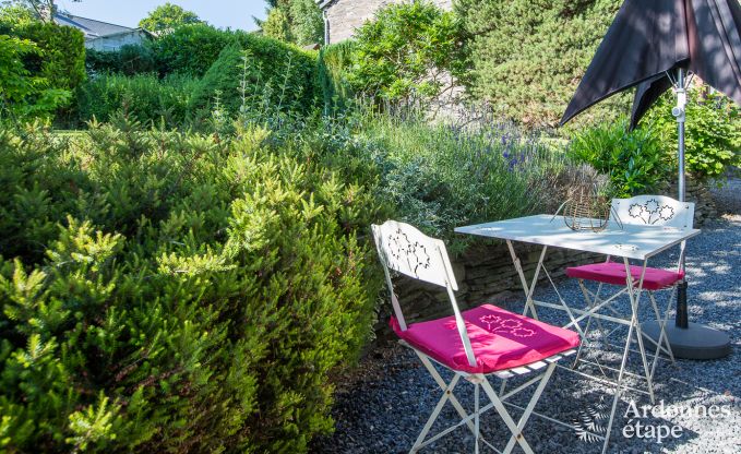 Komfortables Ferienhaus für 2 Personen mit Ausblick in Lierneux