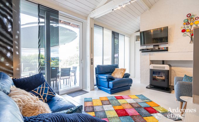 Romantischer Aufenthalt in Lierneux in den Ardennen: Charmantes Ferienhaus mit  gro�em Jacuzzi, Sauna und Pool f�r Paare.