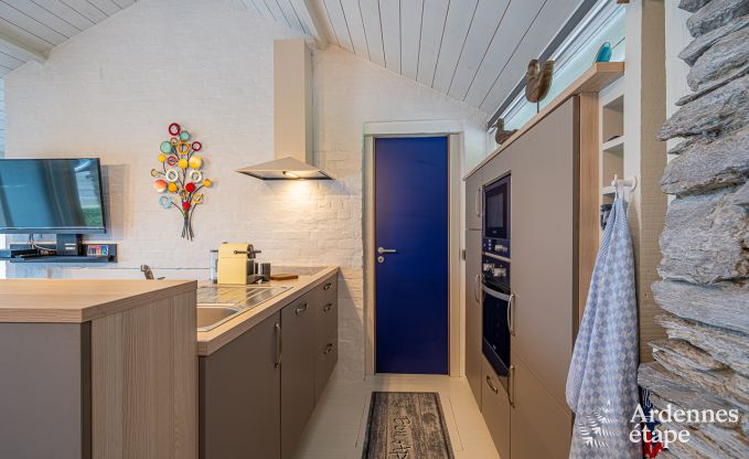 Romantischer Aufenthalt in Lierneux in den Ardennen: Charmantes Ferienhaus mit  gro�em Jacuzzi, Sauna und Pool f�r Paare.