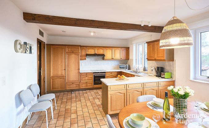 Ger�umiges Ferienhaus in Lierneux mit 2 Schlafzimmern, Spielraum, Privatgarten und Fahrradabstellplatz