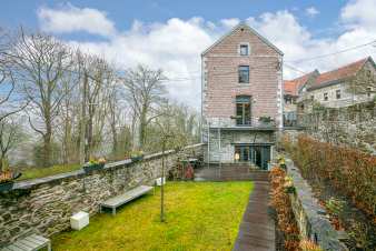Ferienhaus mit Charakter für 13 bis 14 Personen in Limbourg in den Ardennen
