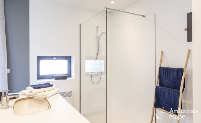 Ferienhaus in Malmedy, Ardennen, 3 Schlafzimmer, 3 Badezimmer, Babyausstattung, Terrasse, privater Garten, gesicherter Fahrradunterstand