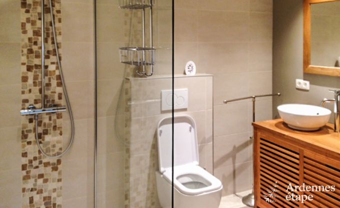 Gerumiges Ferienhaus fr 8 Personen in Malmedy mit 4 Schlafzimmern, Sauna, Kamin und Privatgarten