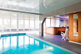 Ferienhaus für 27 Pers. mit Pool und Wellnessbereich in Malmedy