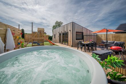 Einzigartiges Tiny House fr 6 Personen, mit Whirlpool, Spielplatz, Grill, in der Nhe von Malmedy in den Ardennen