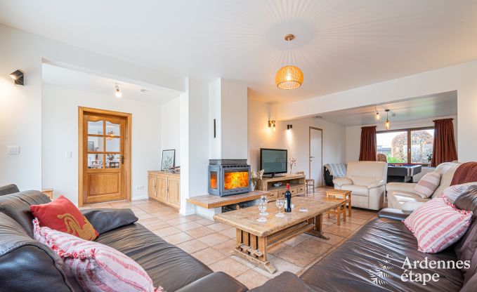 Familienfreundliches Ferienhaus in Malmedy f�r 14 Personen mit Ofen, Billard und gro�em Privatgarten