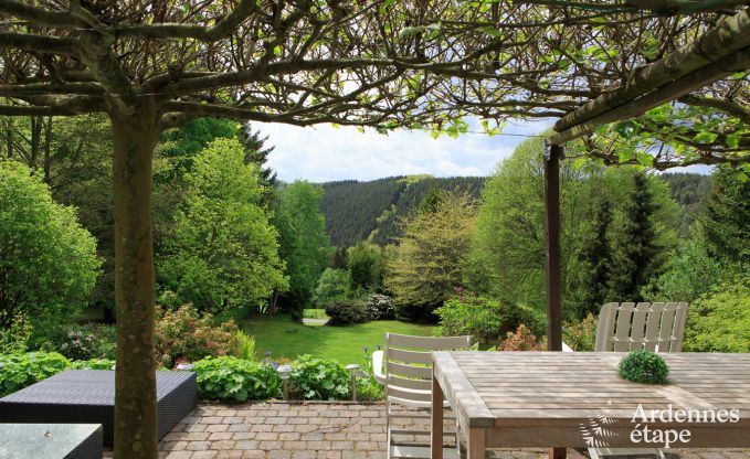 Gerumiges Ferienhaus fr 8 Personen in Malmedy mit 4 Schlafzimmern, Sauna, Kamin und Privatgarten