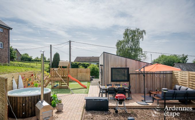 Tiny House f�r 6 Personen (max. 4 Erwachsene) mit 3 Schlafzimmern, Whirlpool, Spielplatz und Grill in der N�he von Malmedy