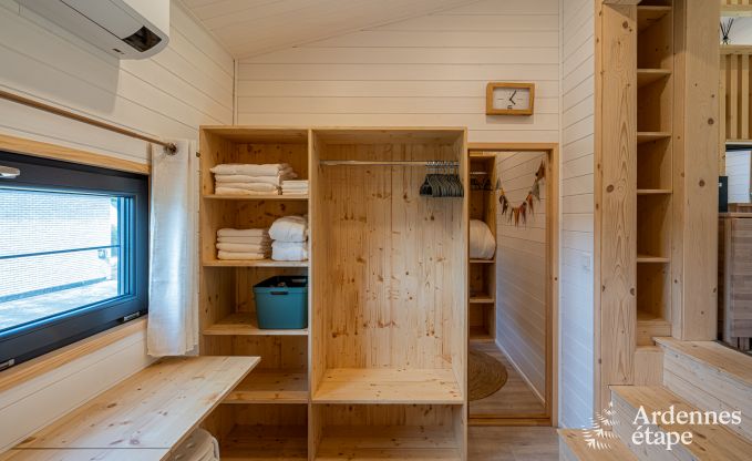 Tiny House f�r 6 Personen (max. 4 Erwachsene) mit 3 Schlafzimmern, Whirlpool, Spielplatz und Grill in der N�he von Malmedy
