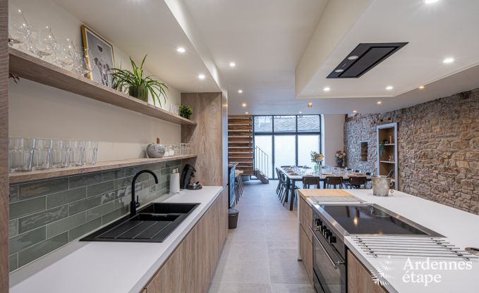 Ger�umiges Ferienhaus in Manhay f�r 15 Personen mit modernen Einrichtungen in den Ardennen