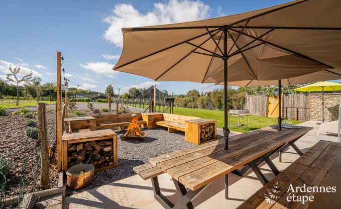 Ger�umiges Ferienhaus in Manhay f�r 15 Personen mit modernen Einrichtungen in den Ardennen
