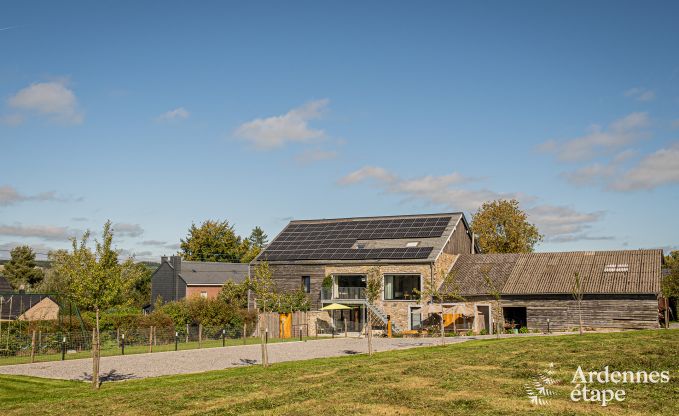 Ger�umiges Ferienhaus in Manhay f�r 15 Personen mit modernen Einrichtungen in den Ardennen