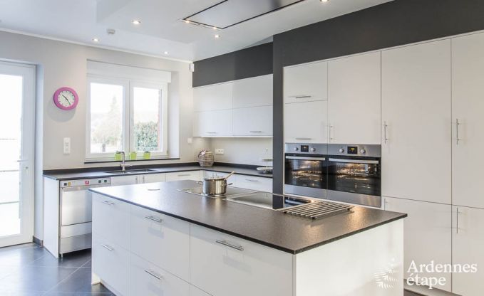 Ferienhaus Manhay 20 Pers. Ardennen Wellness