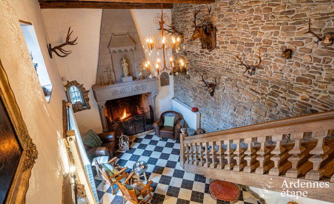 Charmantes Ferienhaus in Manhay fr 8 Personen, mit beheiztem Auenpool, privatem Teich und Fahrradgarage am Waldrand