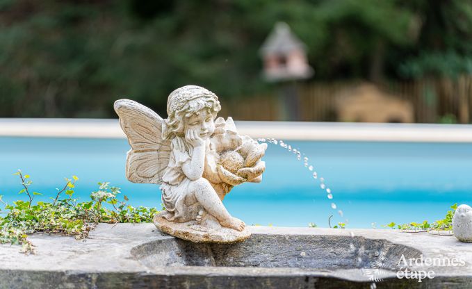 Charmantes Ferienhaus in Manhay fr 8 Personen, mit beheiztem Auenpool, privatem Teich und Fahrradgarage am Waldrand