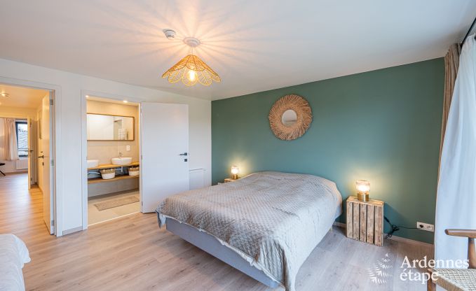 Ger�umiges Ferienhaus in Manhay f�r 15 Personen mit modernen Einrichtungen in den Ardennen