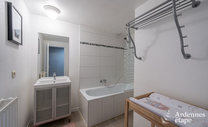 Ger�umiges Ferienhaus in Manhay f�r 15 Personen mit modernen Einrichtungen in den Ardennen