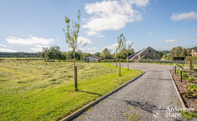 Ger�umiges Ferienhaus in Manhay f�r 15 Personen mit modernen Einrichtungen in den Ardennen