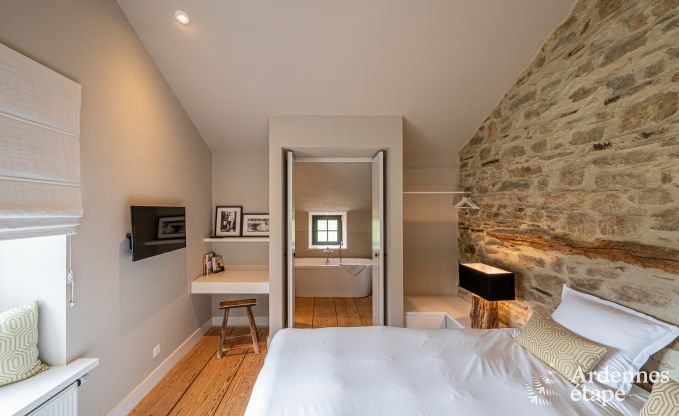 Charmantes und stilvolles Bauernhaus f�r 14 Personen und 2 Hunde in Manhay