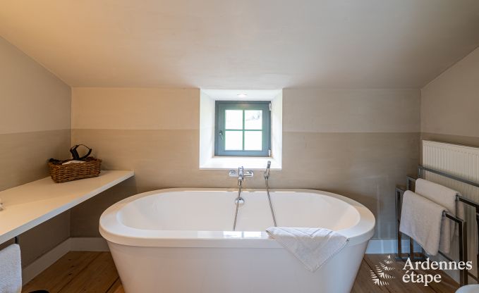 Charmantes und stilvolles Bauernhaus f�r 14 Personen und 2 Hunde in Manhay