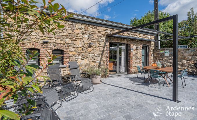 Familienfreundliches und modern eingerichtetes Ferienhaus Oster f�r 4 Personen mit Privatterrasse und Garten