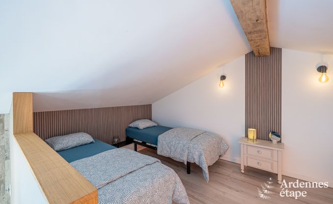 Familienfreundliches und modern eingerichtetes Ferienhaus Oster f�r 4 Personen mit Privatterrasse und Garten