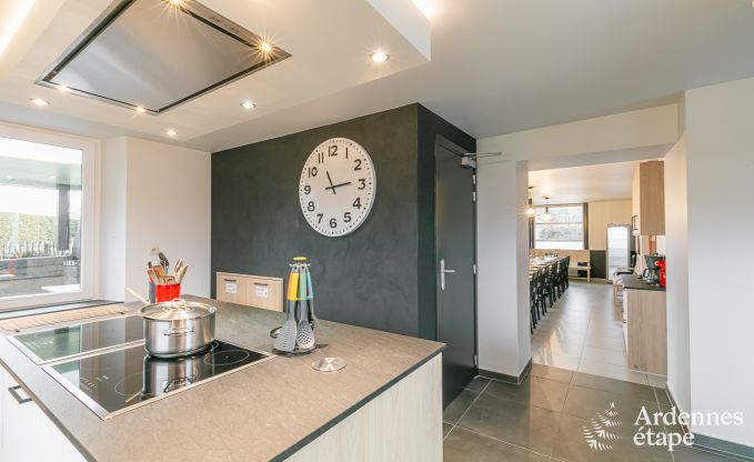 Ferienhaus mit Sauna und Spielen Manhay 20 Pers. Ardennen Wellness