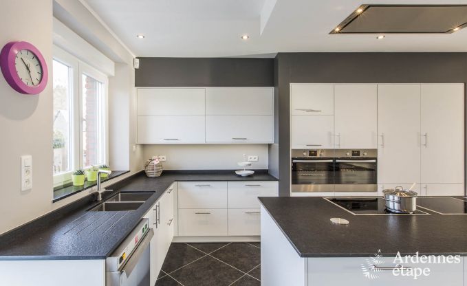 Ferienhaus Manhay 20 Pers. Ardennen Wellness