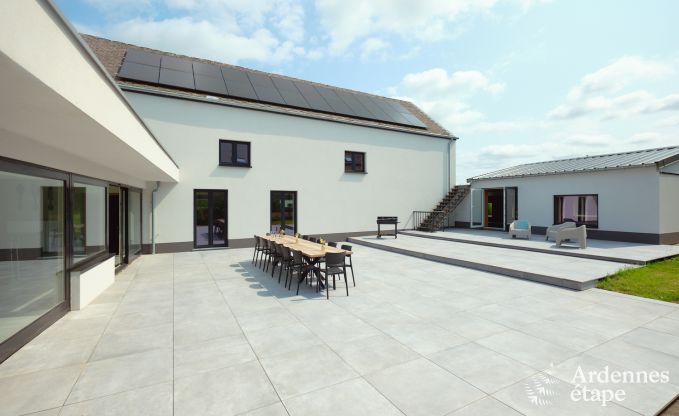 Villa in Marche-en-Famenne fr 28 Personen mit 11 Schlafzimmern, Hallenbad und Sauna