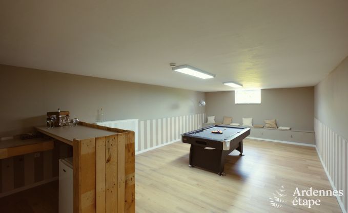 Villa in Marche-en-Famenne fr 28 Personen mit 11 Schlafzimmern, Hallenbad und Sauna