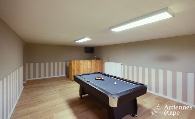 Villa in Marche-en-Famenne fr 28 Personen mit 11 Schlafzimmern, Hallenbad und Sauna