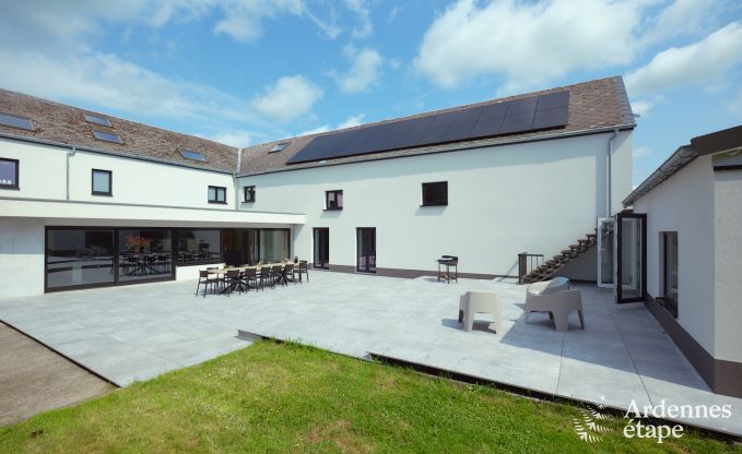 Villa in Marche-en-Famenne fr 28 Personen mit 11 Schlafzimmern, Hallenbad und Sauna