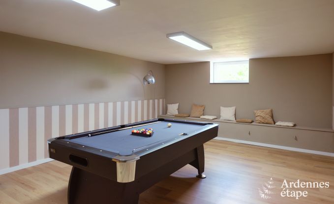 Villa in Marche-en-Famenne fr 28 Personen mit 11 Schlafzimmern, Hallenbad und Sauna