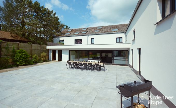 Villa in Marche-en-Famenne fr 28 Personen mit 11 Schlafzimmern, Hallenbad und Sauna