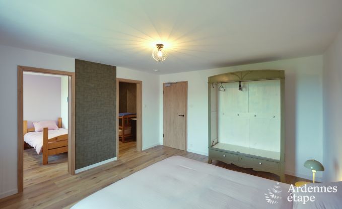 Villa in Marche-en-Famenne fr 28 Personen mit 11 Schlafzimmern, Hallenbad und Sauna