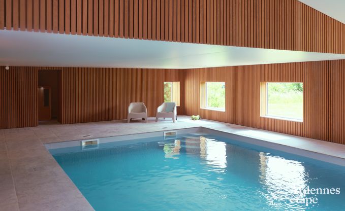 Villa in Marche-en-Famenne fr 28 Personen mit 11 Schlafzimmern, Hallenbad und Sauna
